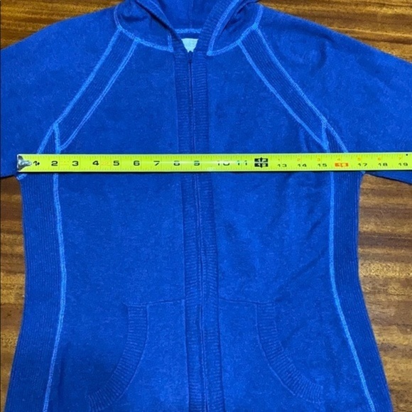 Zip Up Sweater Hoodie - Picture 9 of 16